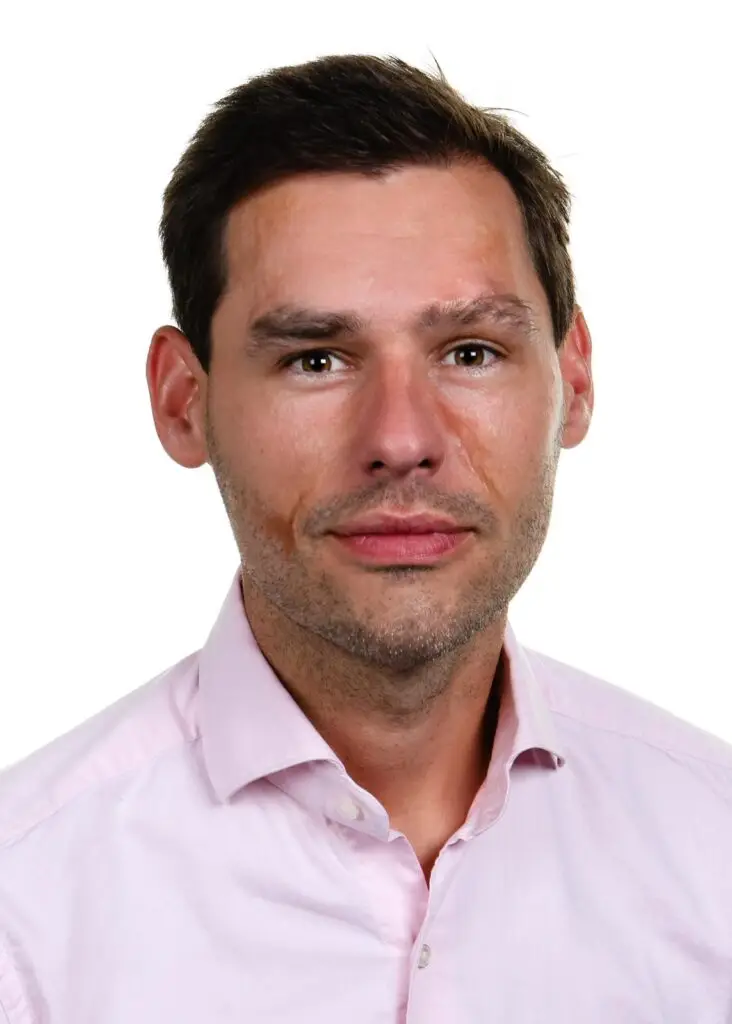 Olivier deBruijn – CFO of InstantVOLT Energy